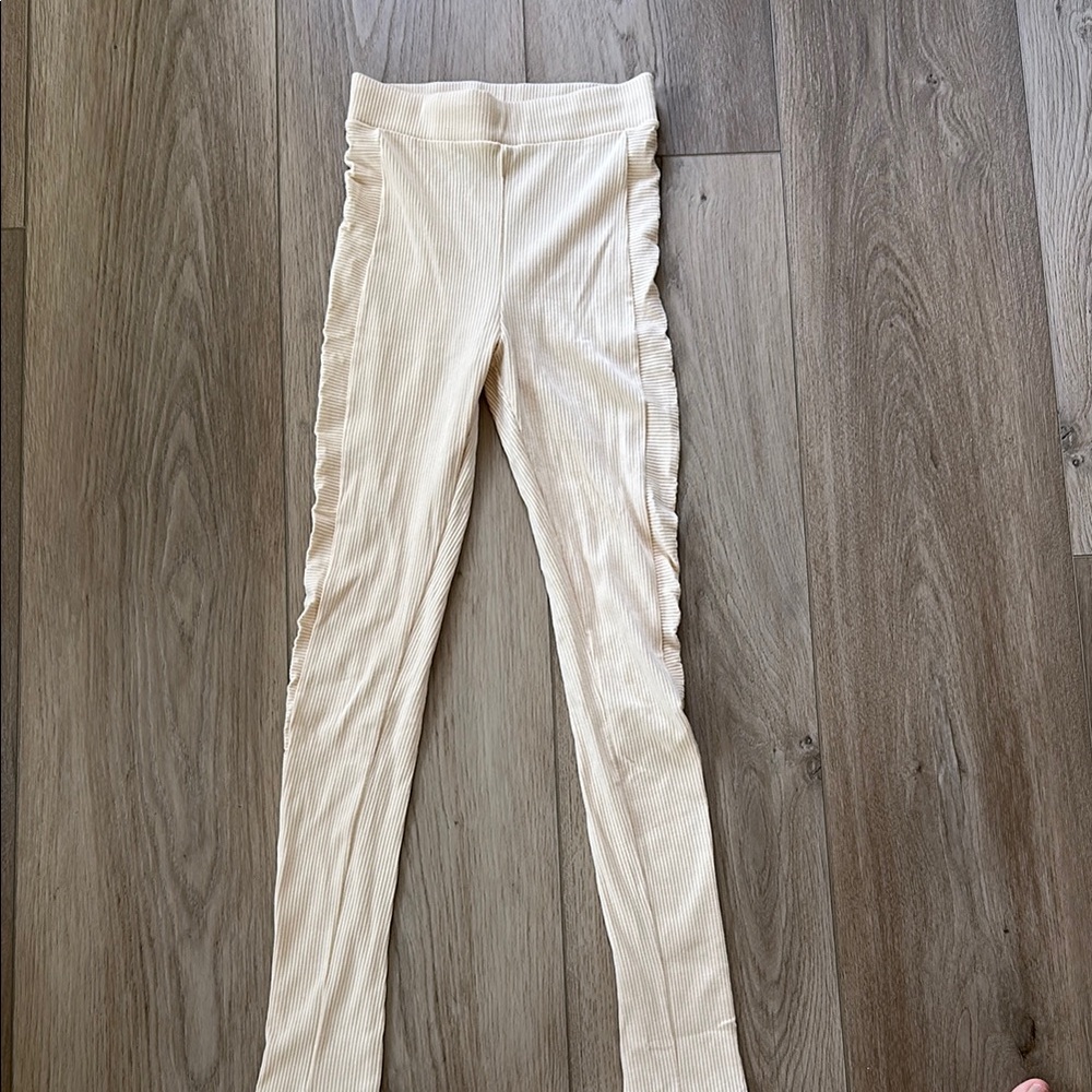 Naked Wardrobe Leggings